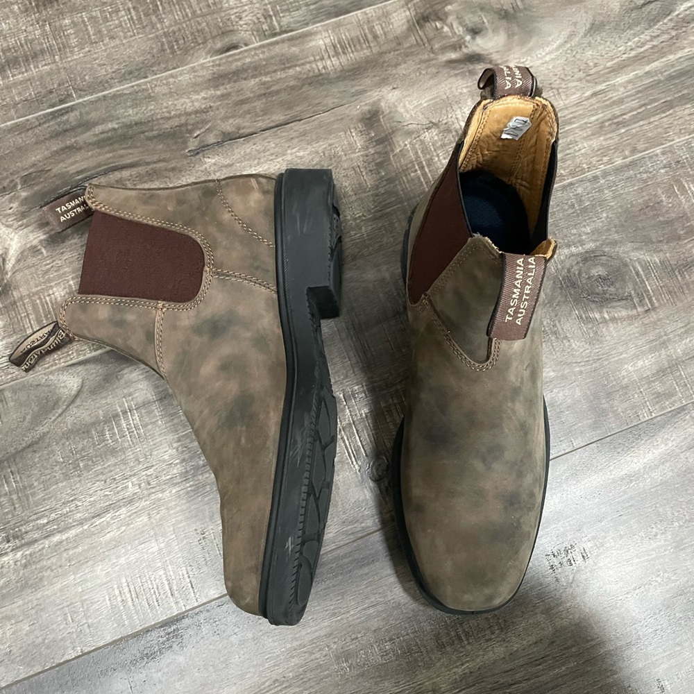 Blundstone Boots - Men’s 8 (Women’s 10)